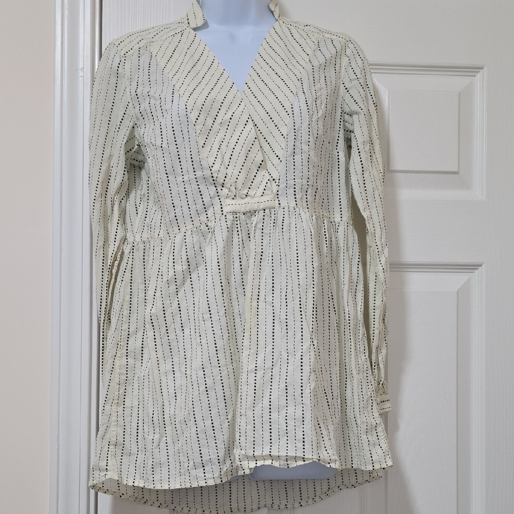 Michael Kors Chic Cream Striped Women's Blouse (EUC)